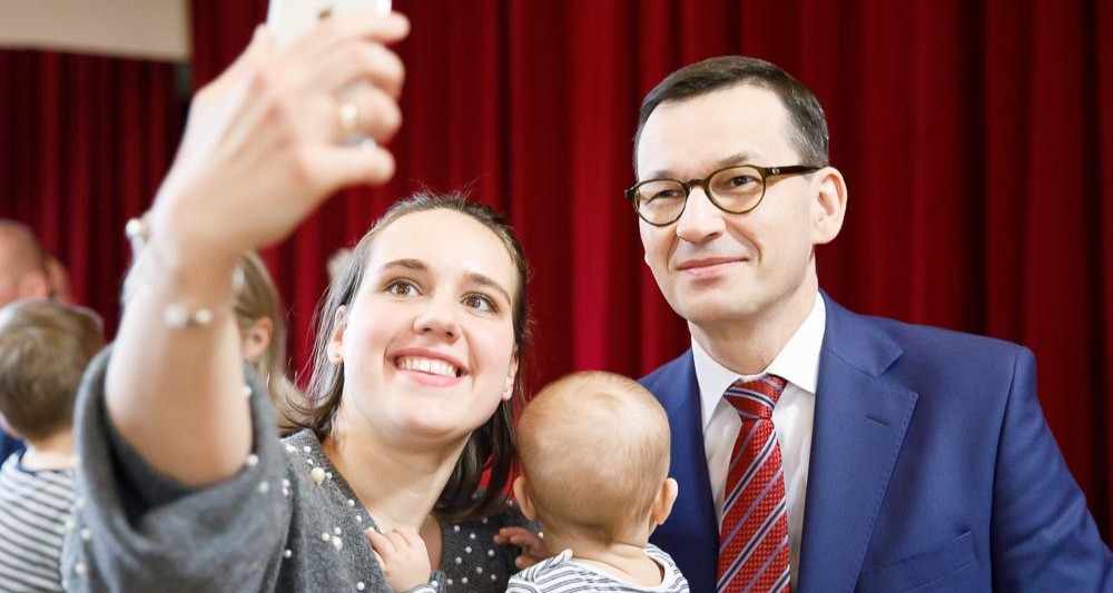 New Polish opposition group proposes paying parents “salary” to encourage more births