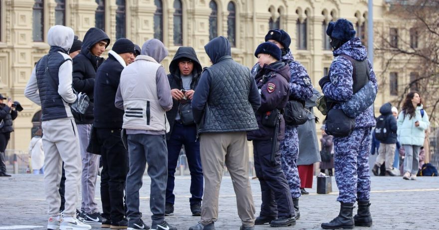 Number of crimes committed by migrants in Russia decreases by 40 percent -
