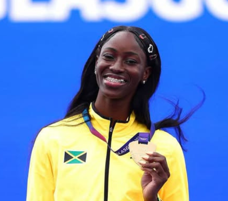 Oakley embracing life as professional athlete after Commonwealth Games gold