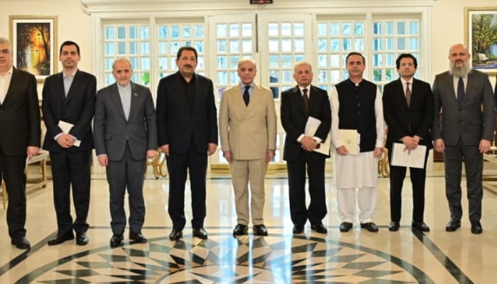 Pakistan, Iran agree on 24-hour border operations to boost trade