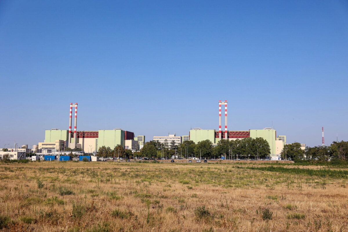 Paks Nuclear Plant Prepares for Shutdown as Danube Dries up to Critical Level