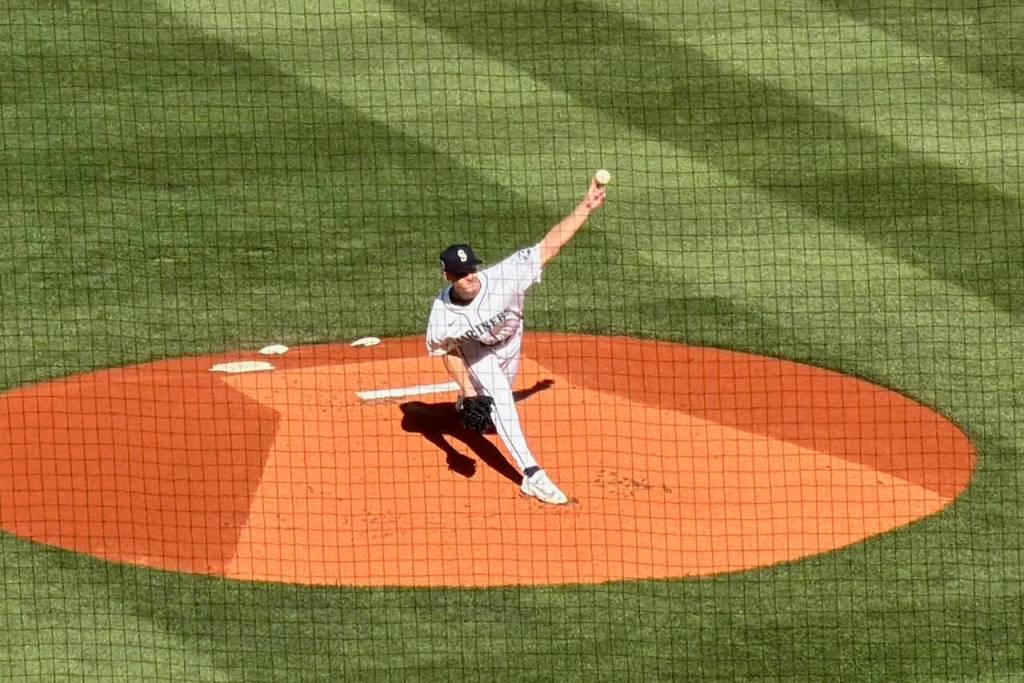 Kade Anderson pitches in the first inning during his first start for the Seattle Mariners on Saturday, August 22, 2026 at T-Mobile Park in Seattle, Washington. (Aaron Coe / The Herald)