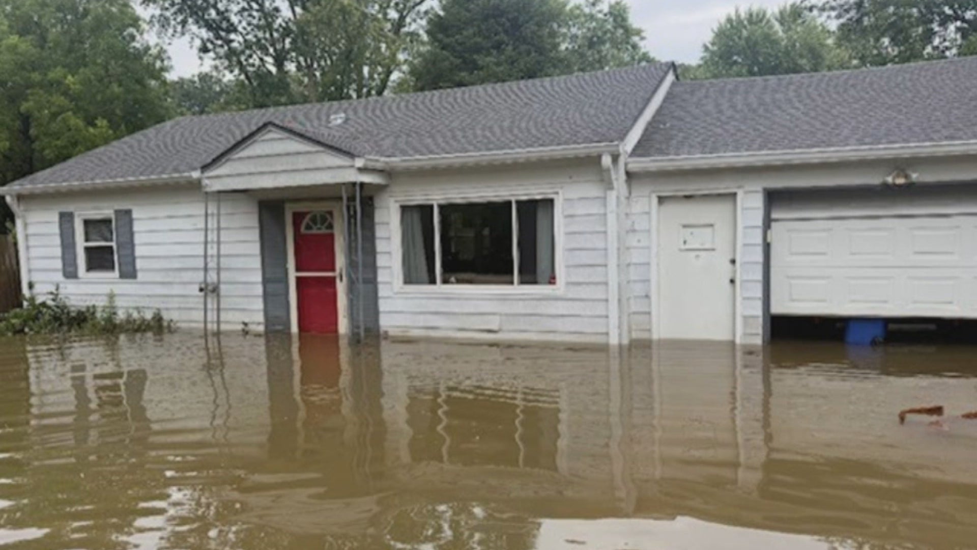 Ravenswood man says thieves looted his flooded home - Indianapolis News | Indiana Weather | Indiana Traffic