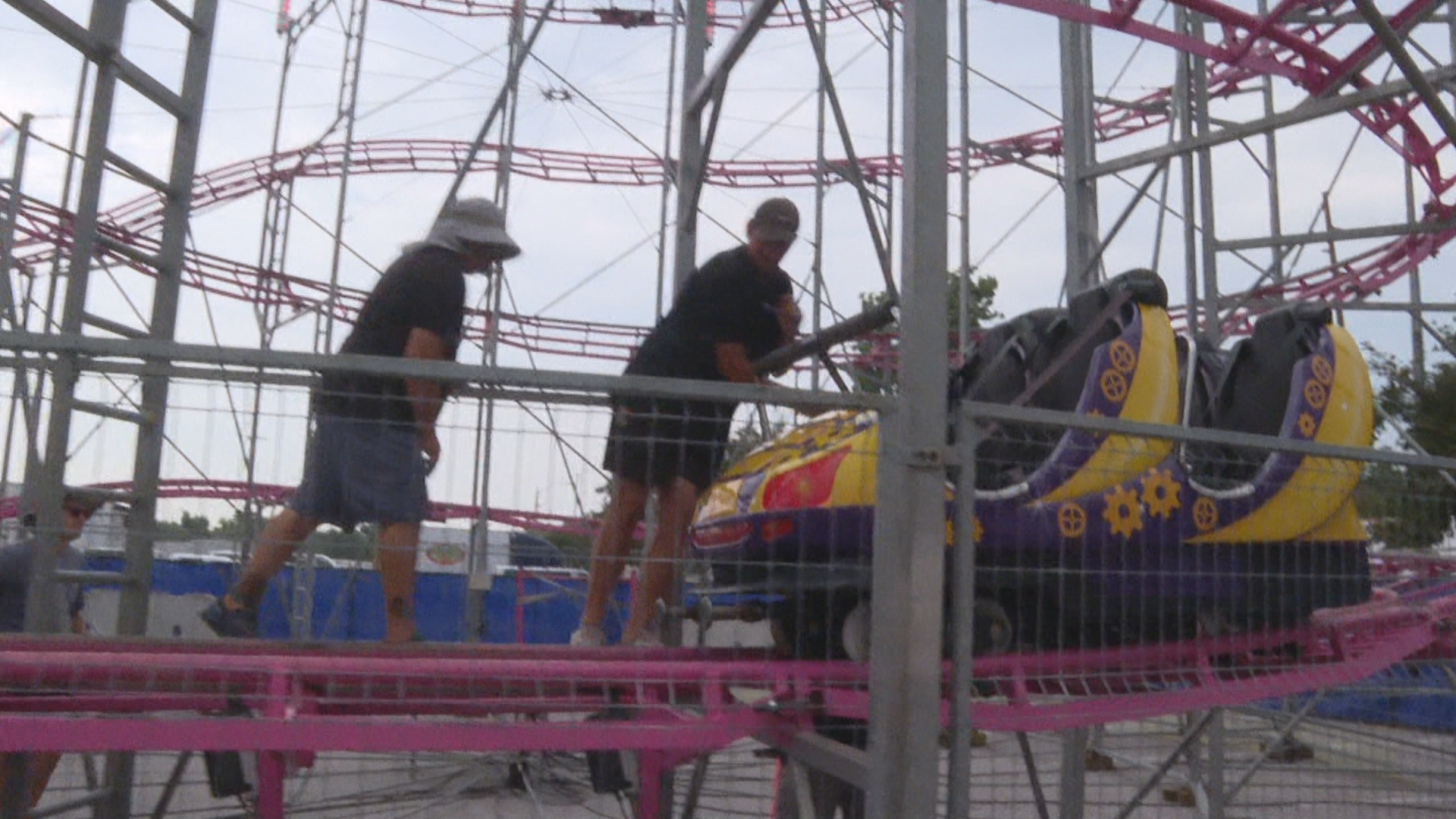 Ride inspections done ahead of opening of Indiana State Fair - Indianapolis News | Indiana Weather | Indiana Traffic