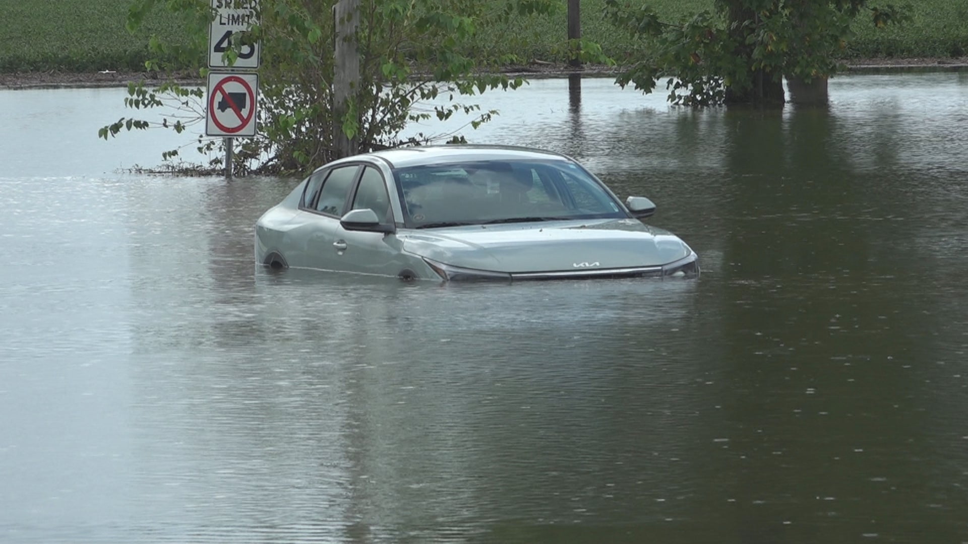 Roads remain impassible in some areas of Madison Township in Morgan County - Indianapolis News | Indiana Weather | Indiana Traffic