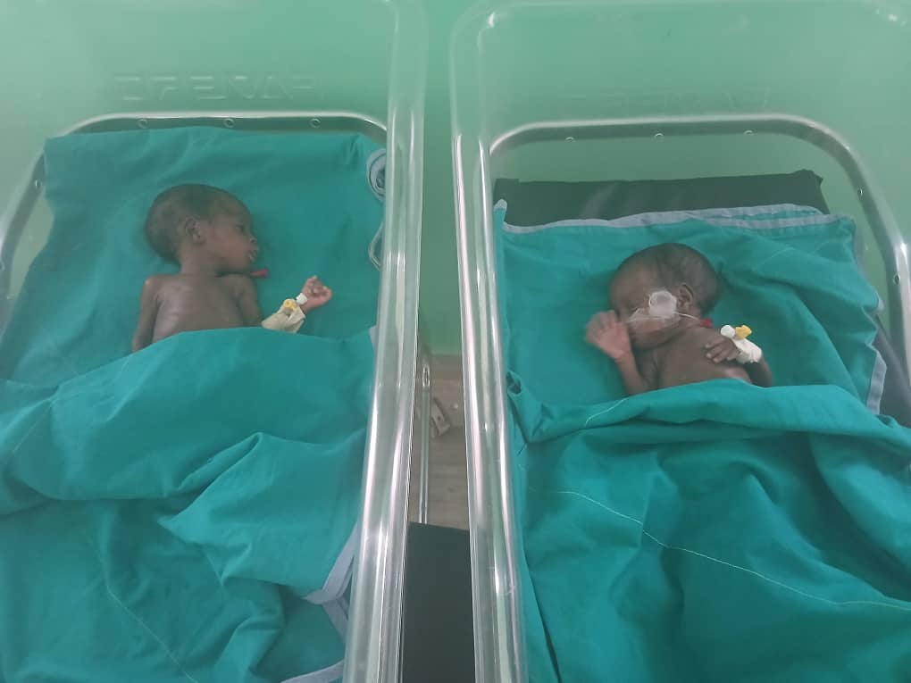 Rotary Club of Wau supports newborn twins who lost their mother