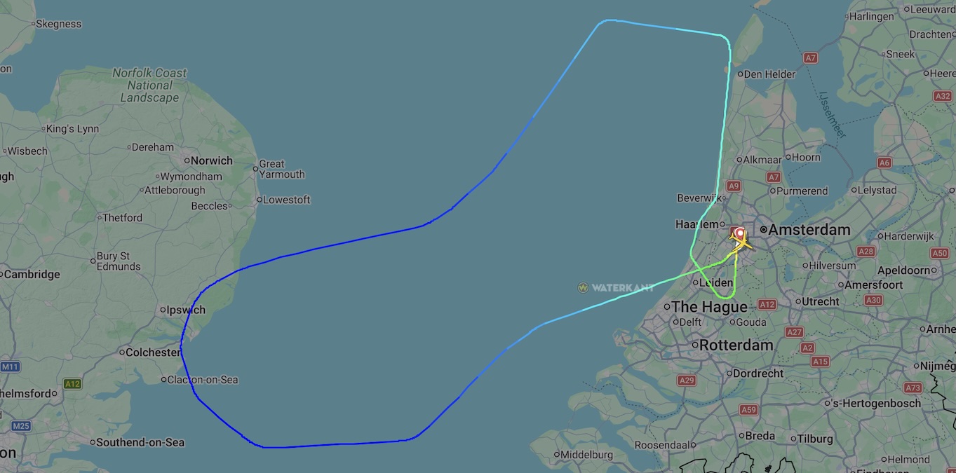 SLM-vlucht naar Suriname keert kort na vertrek terug naar Schiphol vanwege technisch probleem