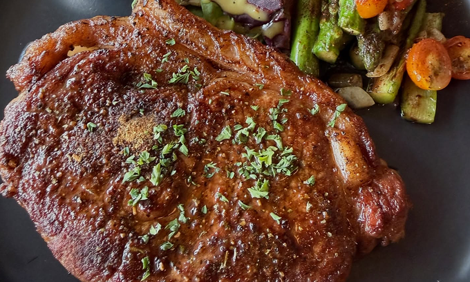 Singapore steak restaurant to shut down after 6 years