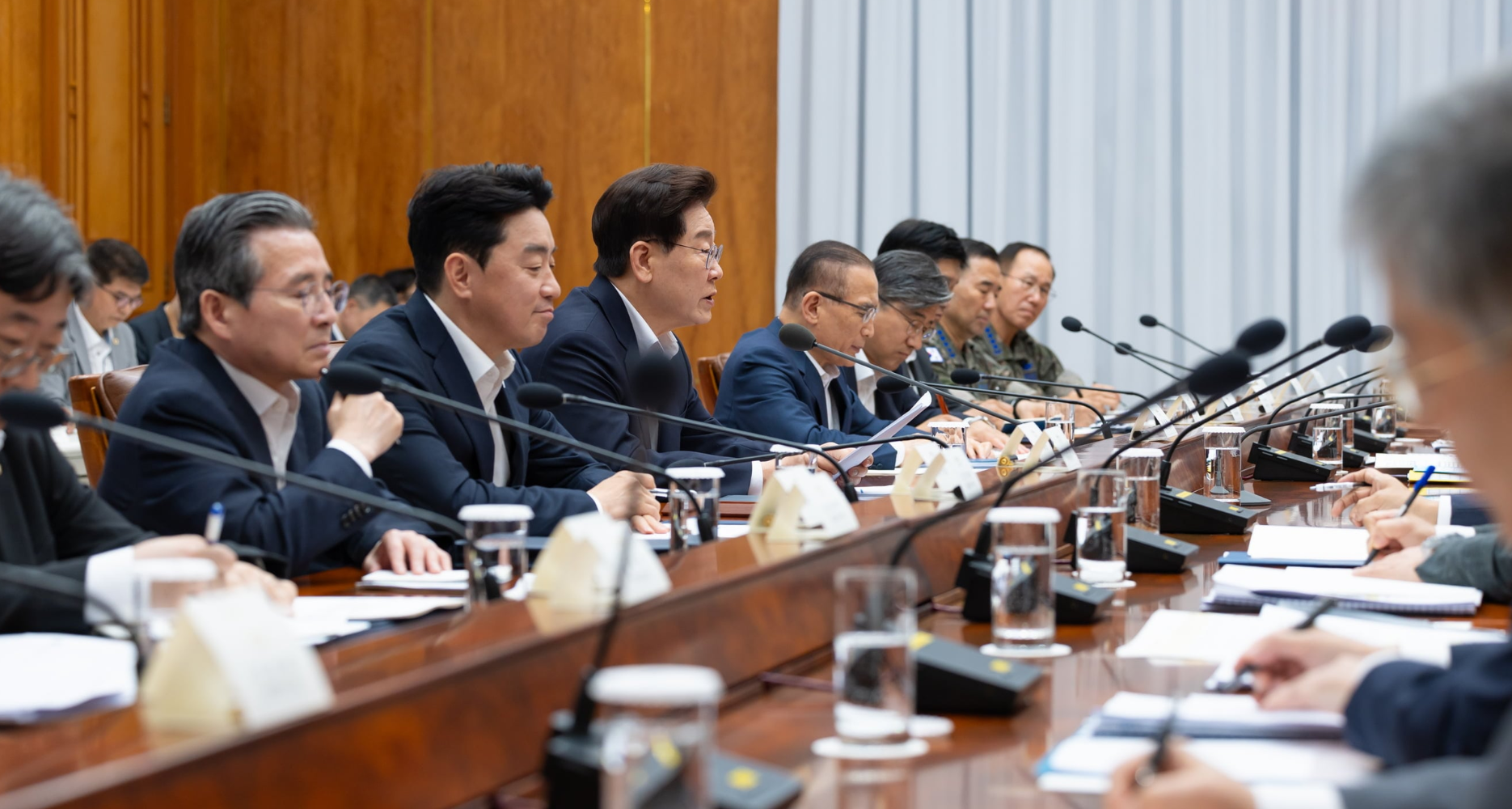 South Korea sets late-2028 target to free Gwangju air base for mega chip cluster