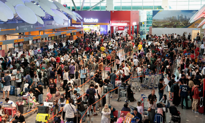 Southeast Asia's largest airport handles 23.4 million international passengers in first half
