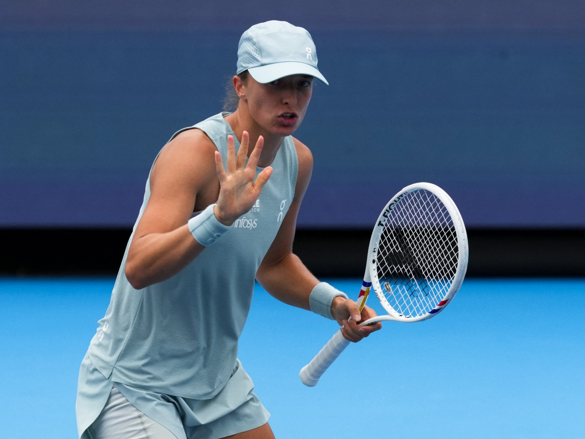 Swiatek into Cincinnati semis after Rybakina injury | Tennis News