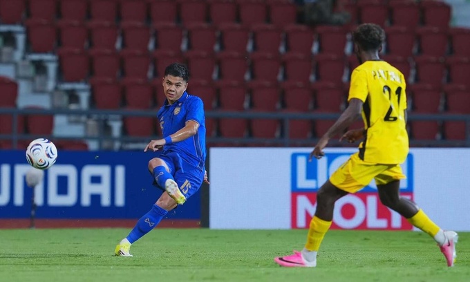 Thailand beat Malaysia 2-0 to move within touching distance of ASEAN Cup semifinals