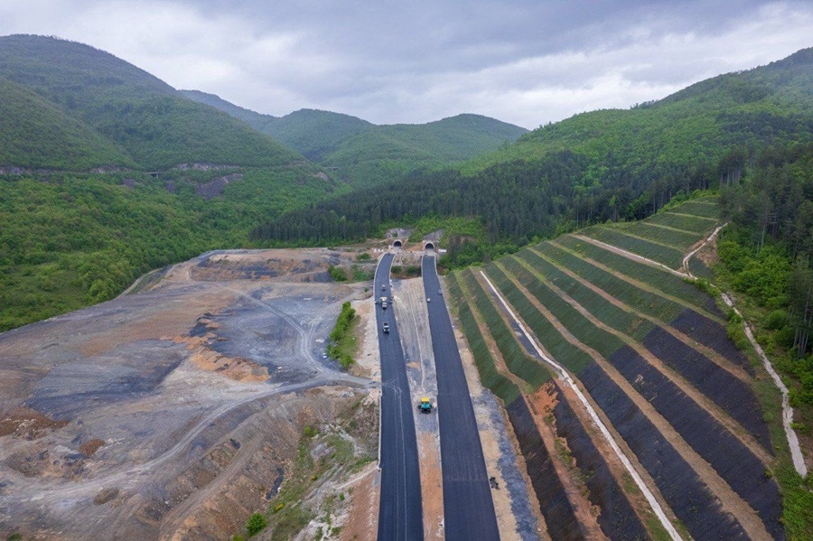 The most difficult section of the Kicevo - Ohrid highway will be finished in a matter of months