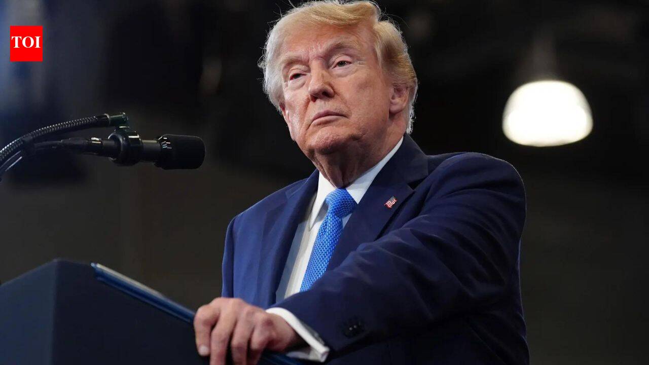 Trump threatens to bomb Oman, tells Iran to surrender