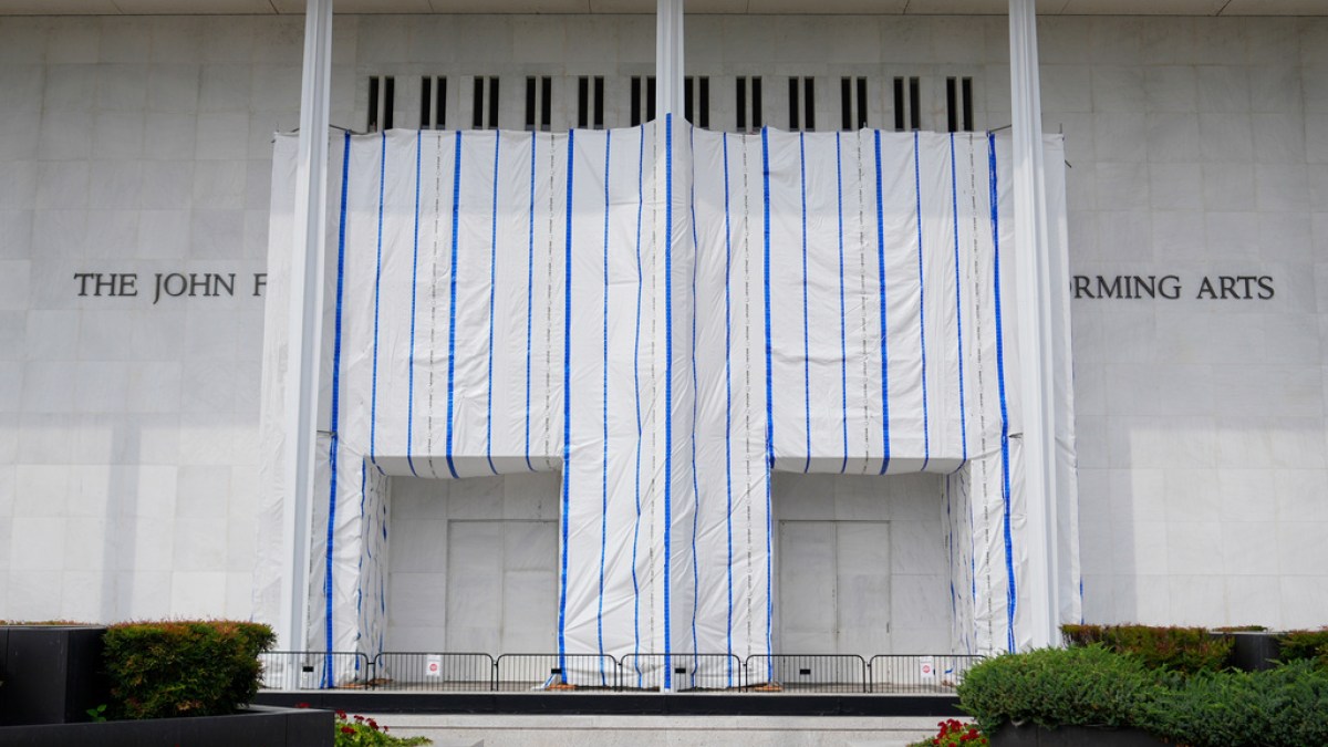 US judge questions the push to add Trump’s name back to the Kennedy Center | Donald Trump News