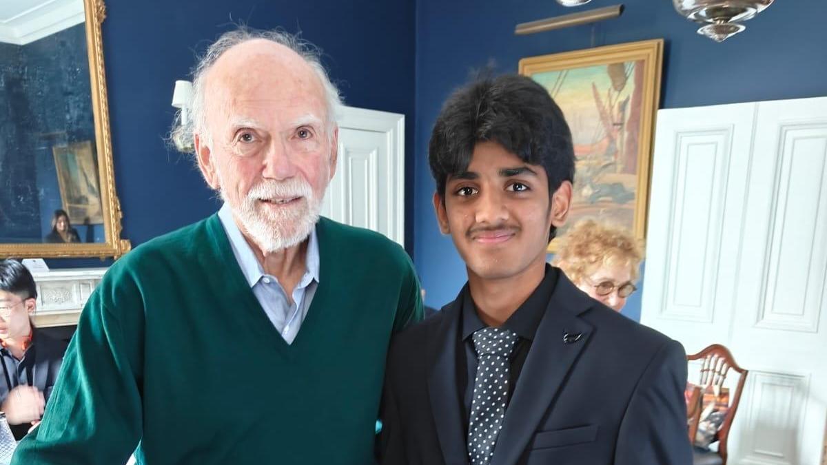 Vijayawada student presents research paper on quantum computing at King’s College in U.K.