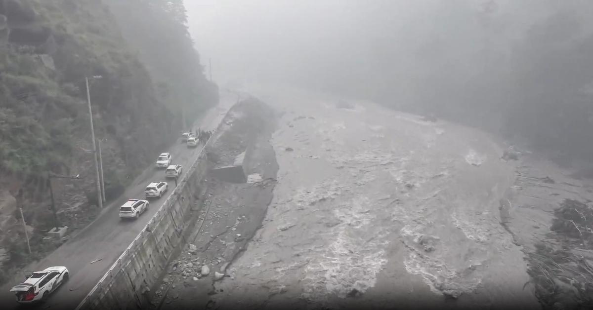XI ORDERS FOR SEARCH, RESCUE IN NEPAL