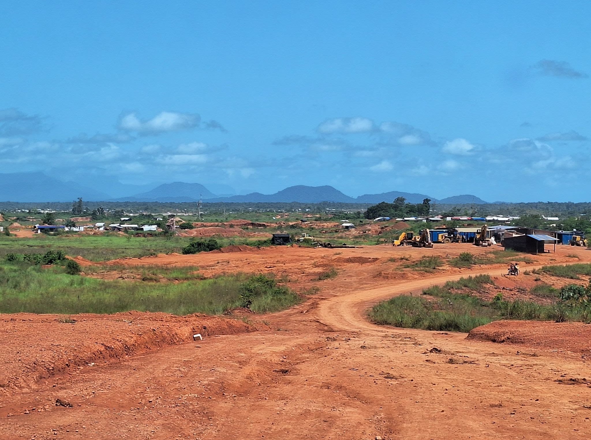 After US Intervention, Crime Still Controls Venezuelan Mines (Part I)