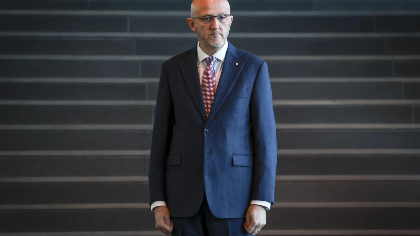 Australia’s intelligence chief: Antisemitism has risen to ‘disturbing level’ - Israel & Jewish News