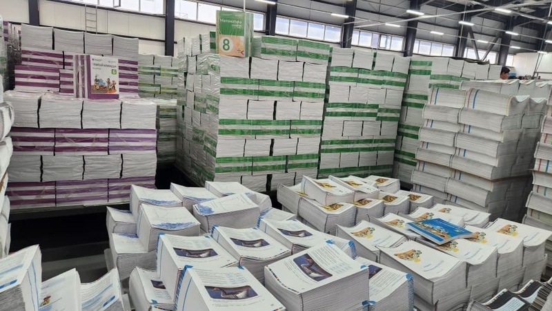 Authorities to investigate how state school textbooks ended up in markets