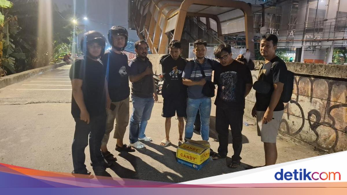 Bareskrim Tangkap 2 Pria Bawa 735 Cartridge Isi Etomidate di Jakpus