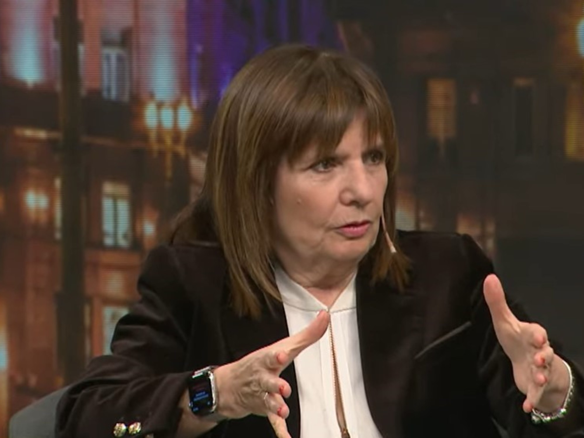 Bullrich cruzó a Santilli luego de que dijera que no se enteró de los cambios en el Presupuesto porque se fue antes de la reunión