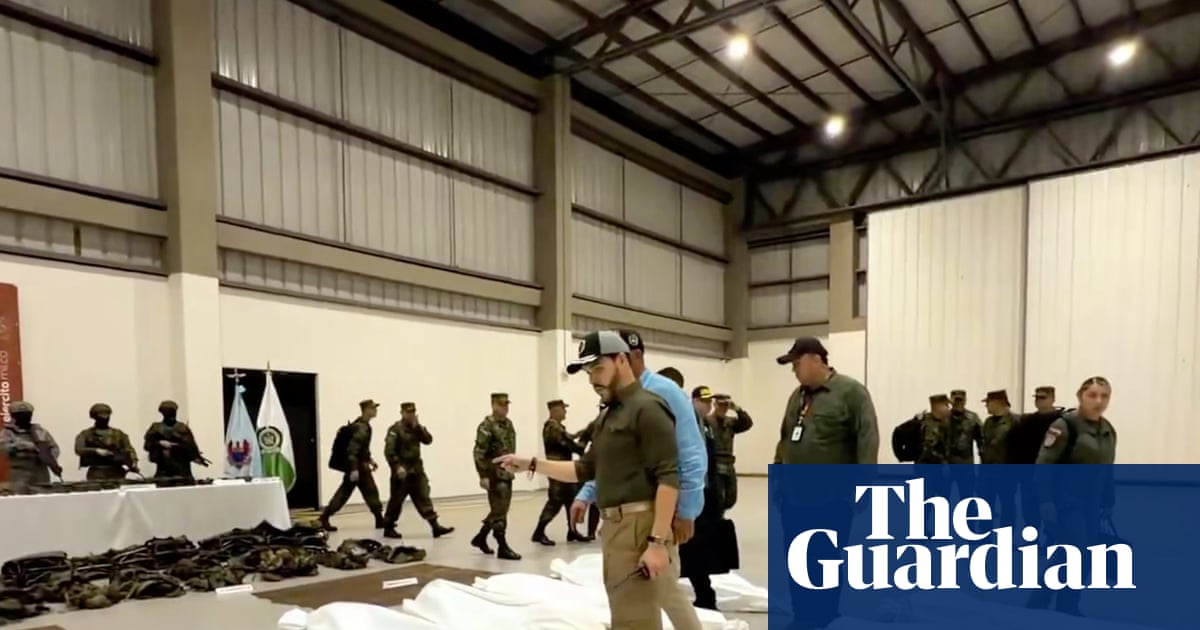 Colombia president provokes disgust by posing with bodies of guerrillas | Colombia