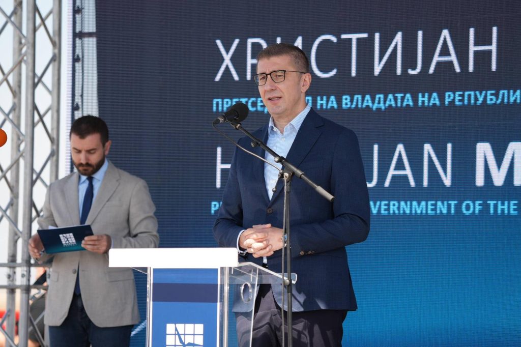 Construction of large wind farm begins near Stip