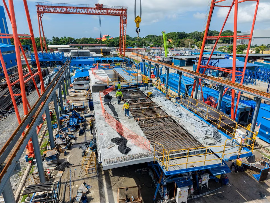 Due to a Workplace Accident in Panama, Mitradel Orders the Halt of the Fourth Bridge Construction Project.