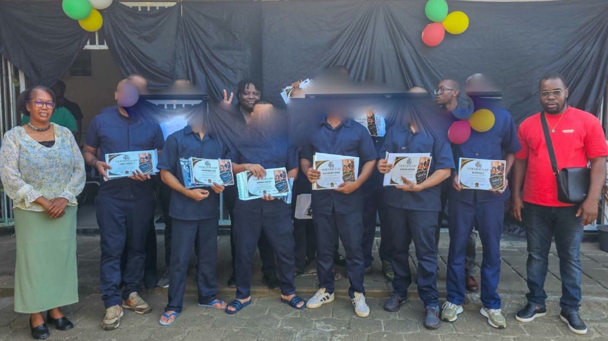 Elf gedetineerden behalen certificaat na barbertraining