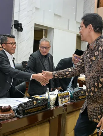 Finance Minister and House Commission XI approve Finance Ministry’s 2027 Budget Plan - ObserverID