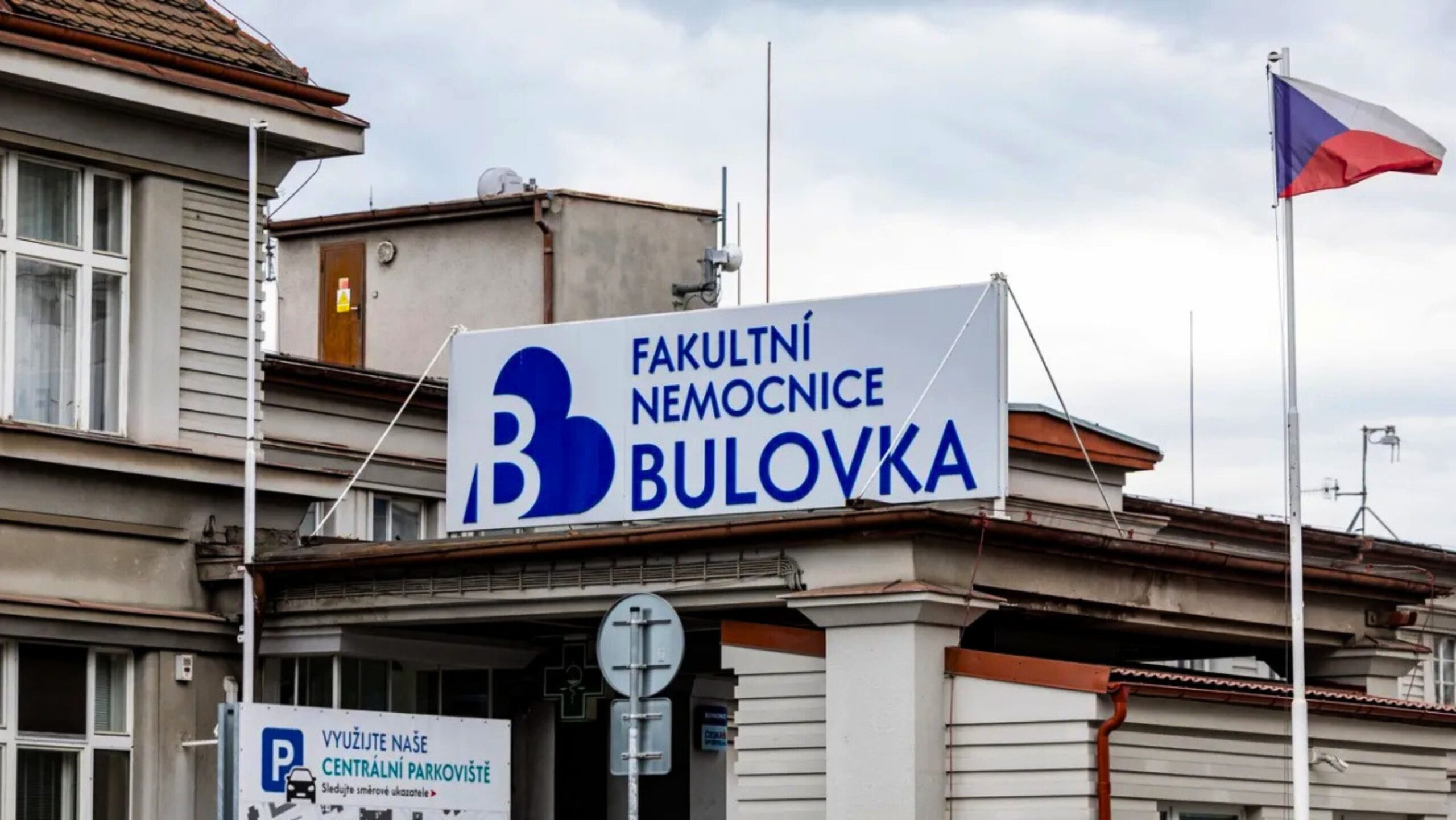 Fire Breaks Out During C-Section at Prague’s Bulovka Hospital