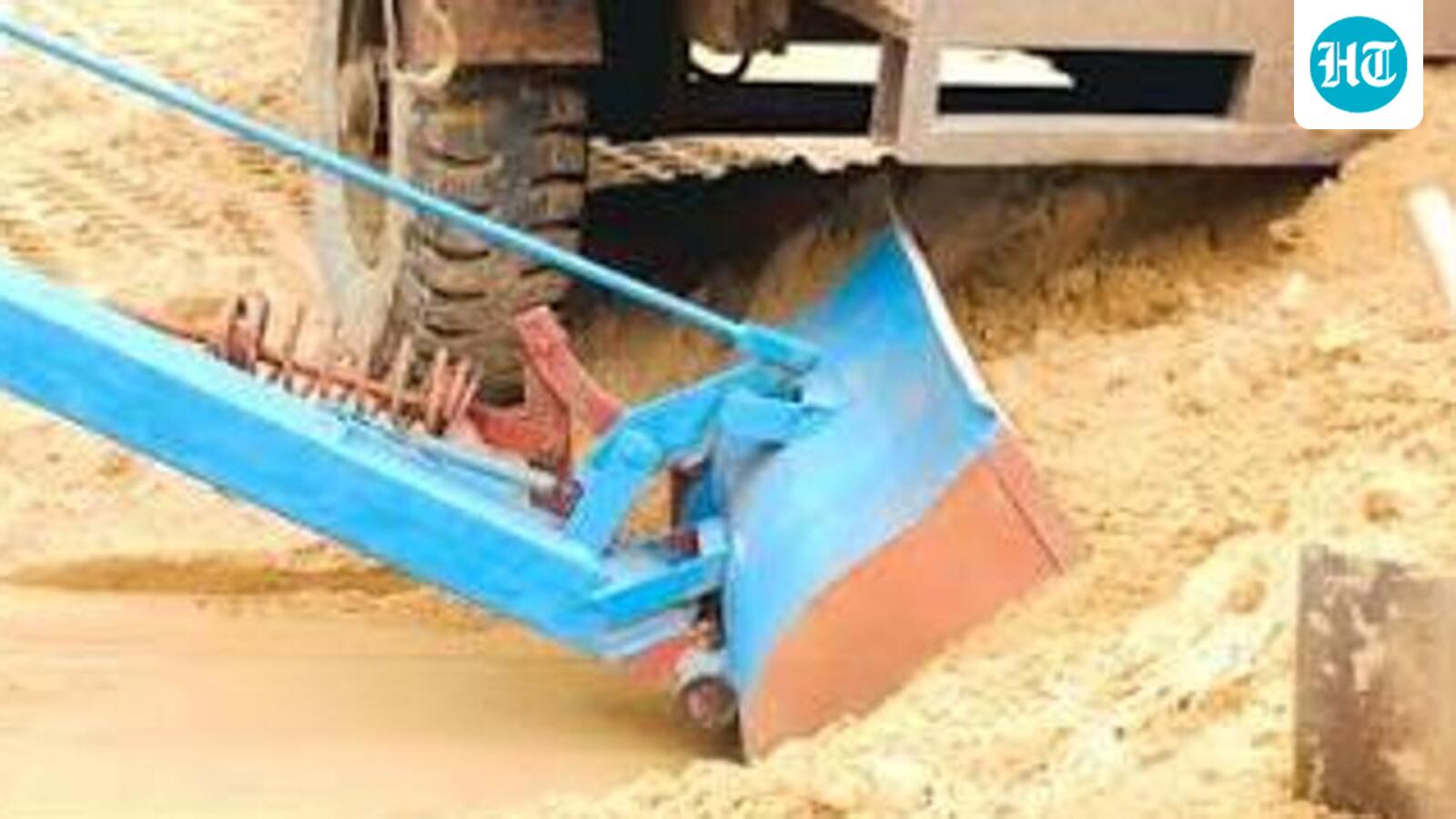 Forest dept team attacked over seized sand-laden tractor-trolley