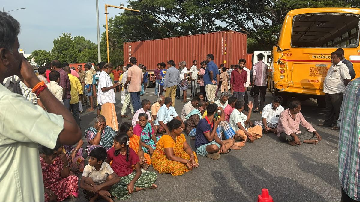 Four students, driver injured as school bus collides with lorry on Chennai-Bengaluru NH near Ambur