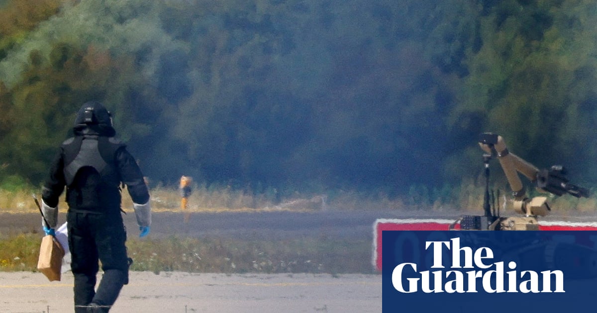 Germany urges EU to cut Russians’ holiday visas after sabotage attacks | Germany