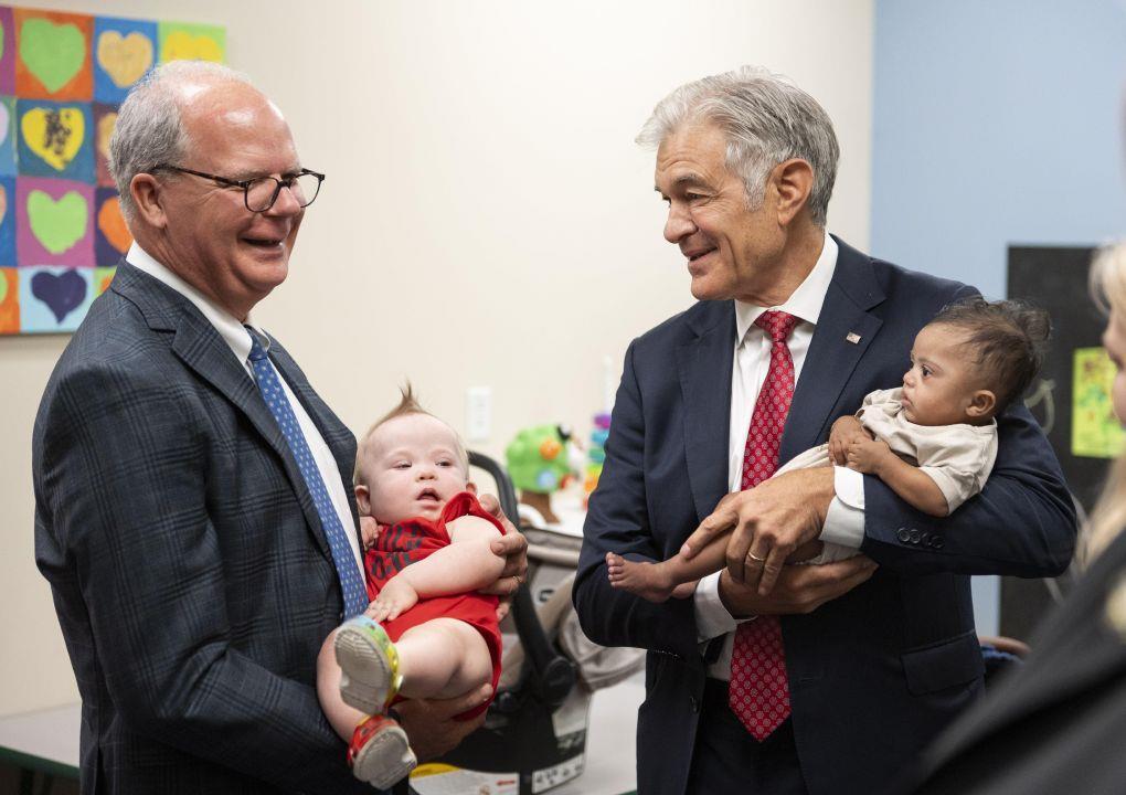 Guthrie, Oz promote rural health funding in Glasgow visit