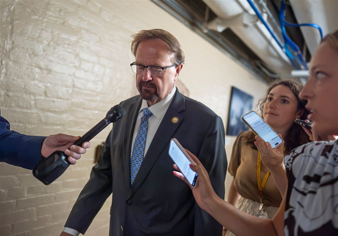 House censures Rep. Chuck Edwards for conduct toward former female staffers