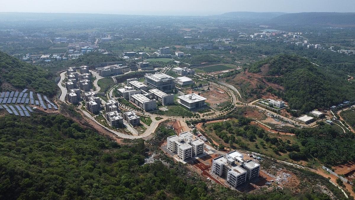 IIM Visakhapatnam opens admissions for fourth Executive MBA batch