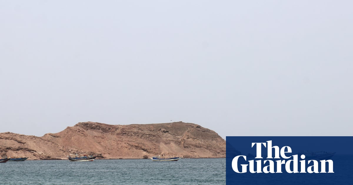 Iran’s Houthi allies capture strategic island on vital oil shipping route | Yemen