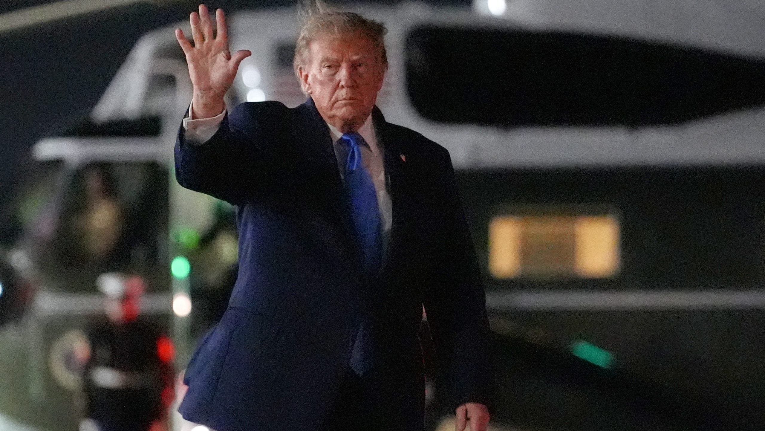 Judge hears arguments on Trump’s ban of three news outlets from White House grounds