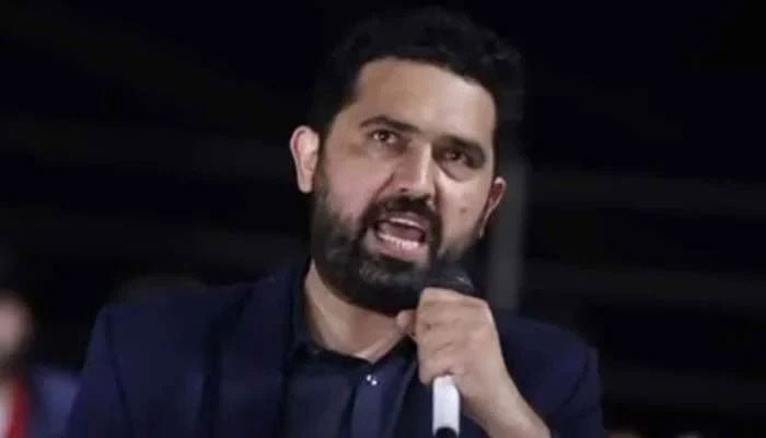 KP CM Afridi offers talks to federal govt after PTI postponing Islamabad march