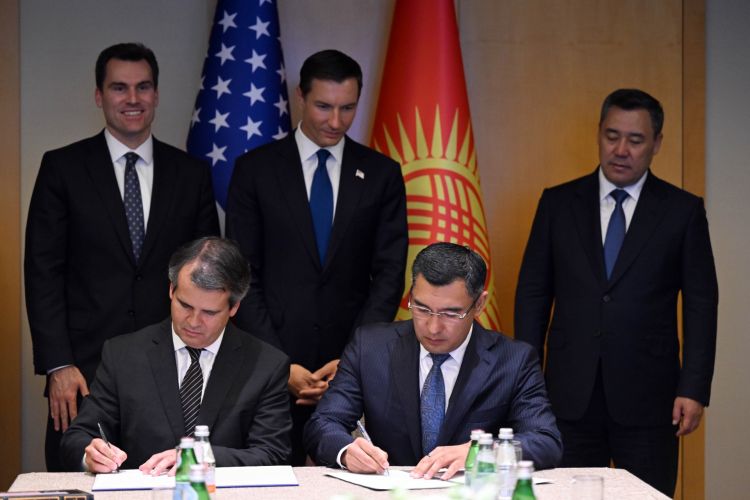 Kyrgyzstan to buy 10 freight locomotives from U.S. -