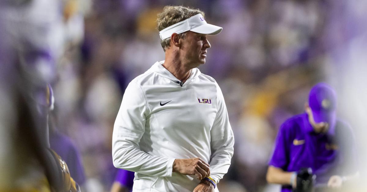 LSU coach Lane Kiffin makes NFL players joke at halftime | LSU
