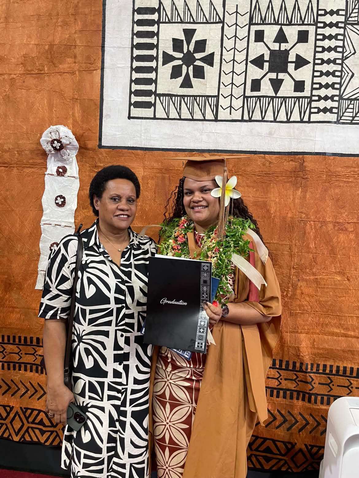 Laisa Credits Mother’s Sacrifice as She Graduates from USP