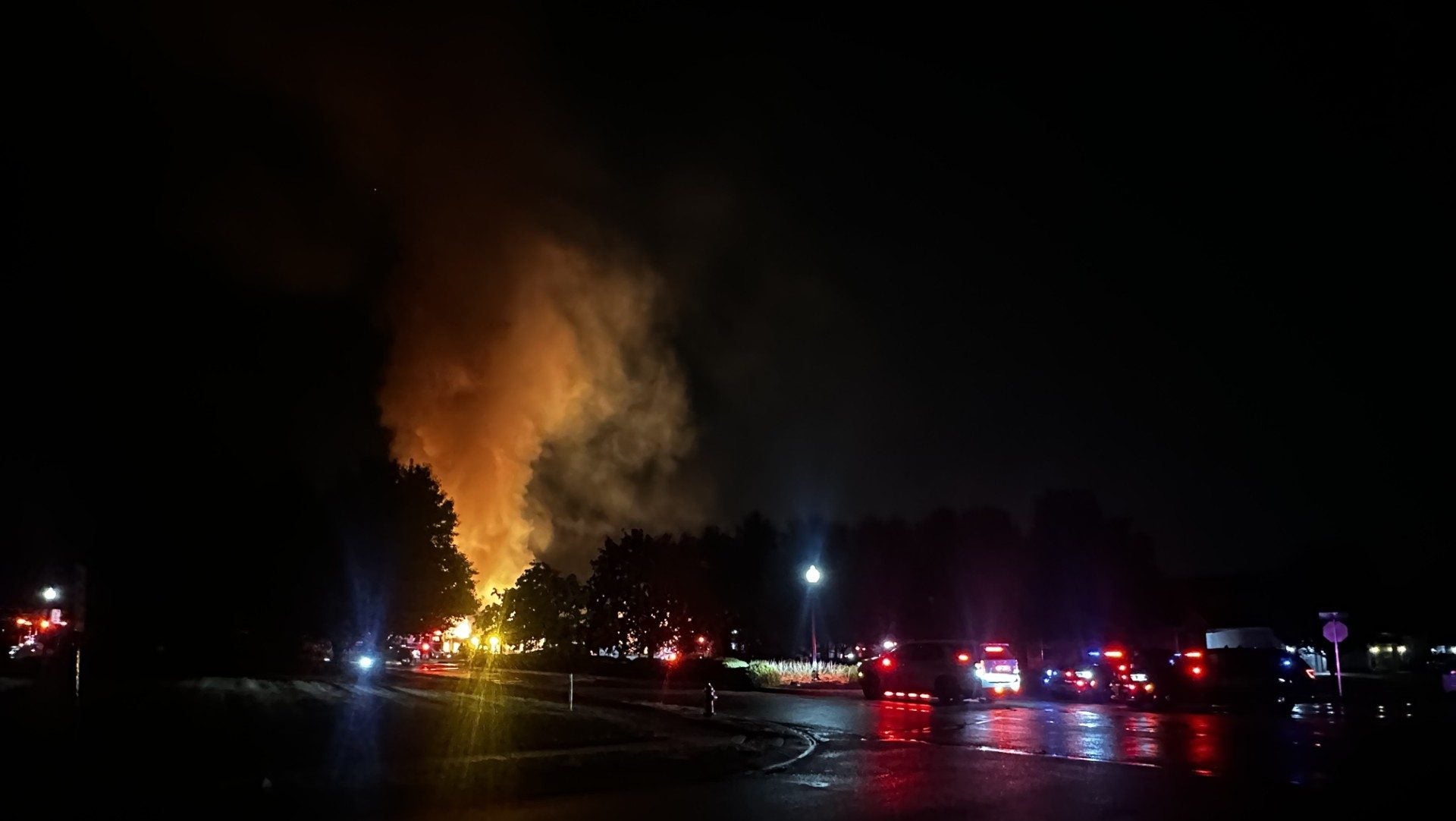 Lightning may have sparked fire at Whitestown apartments under construction