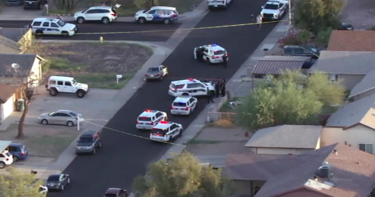 Man dead, another hurt after shooting near 83rd Avenue and Lower Buckeye Road