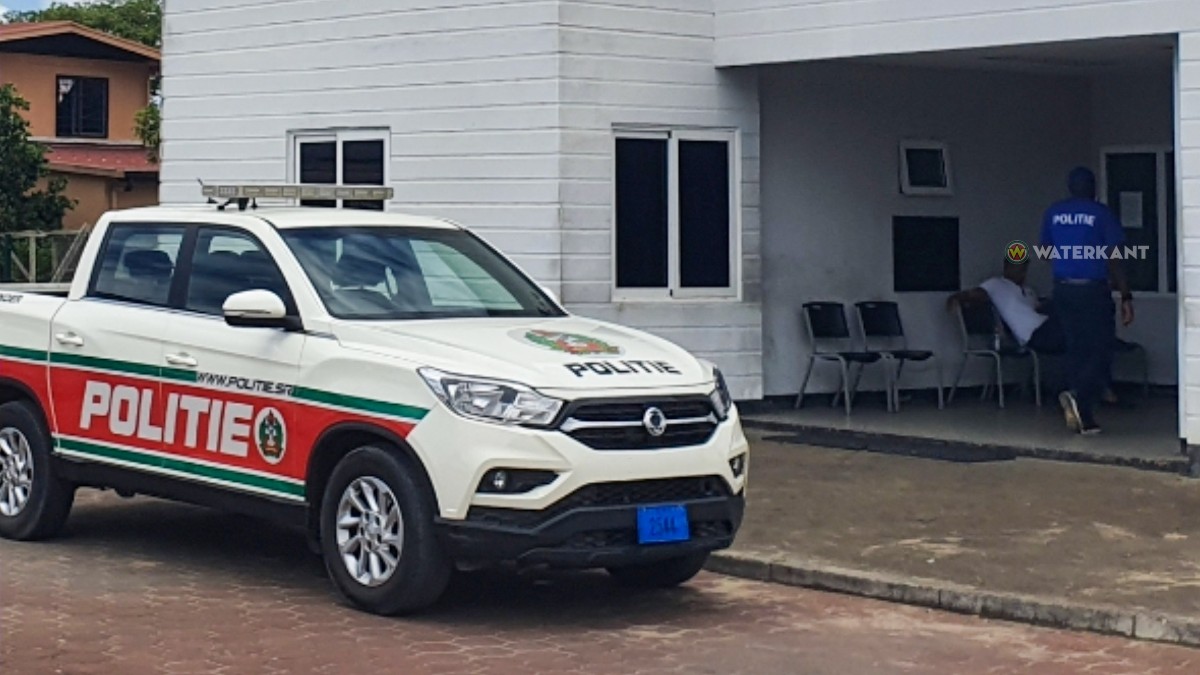 Moeder doet aangifte tegen zoon (14) na stelen geld en familiegoud voor racebromfiets
