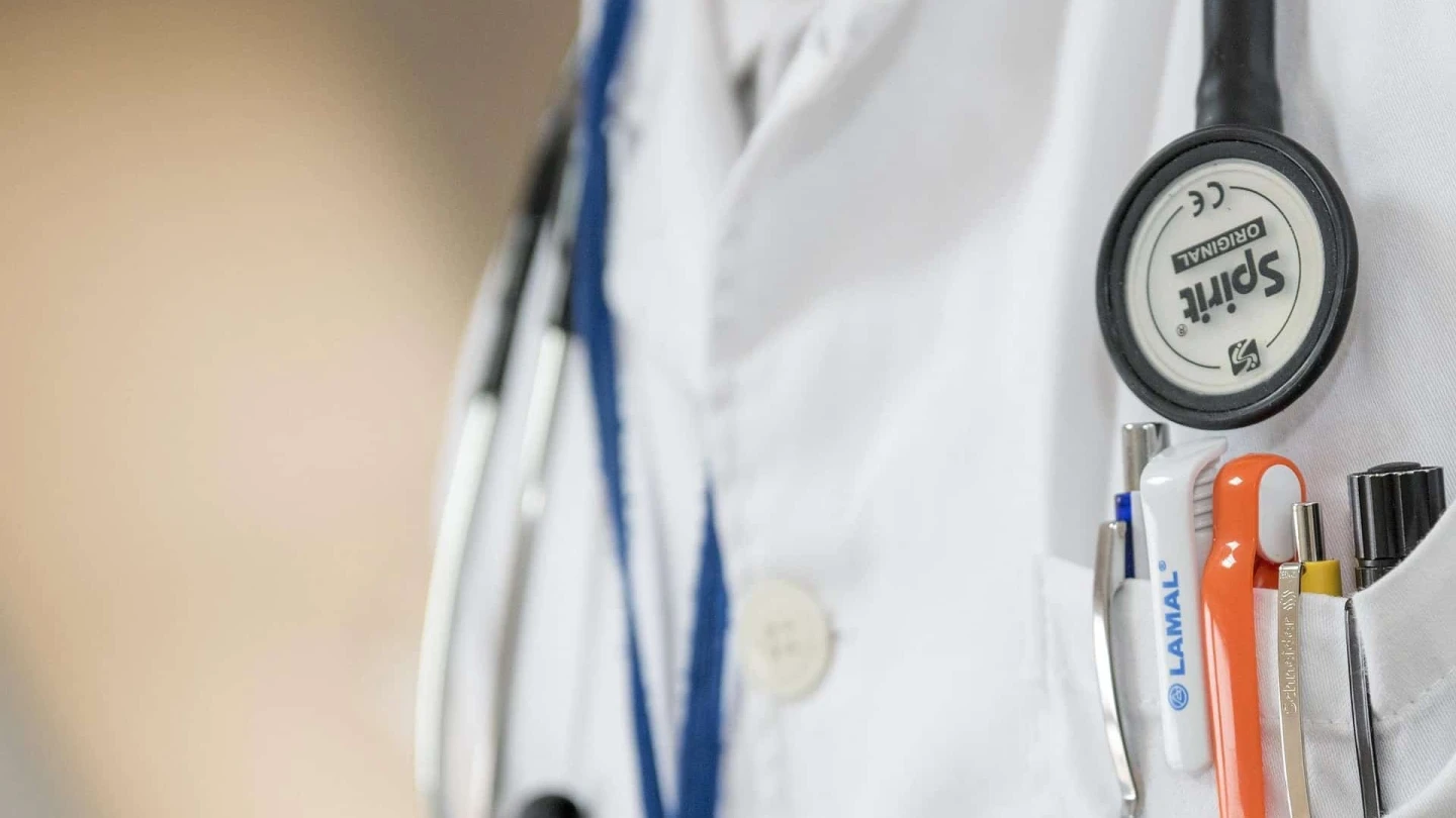 Muslim doctors sue Illinois over new assisted-suicide law - Israel & Jewish News