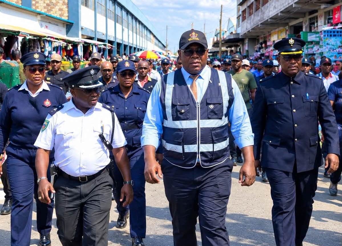 Netizens hail Mwewa as Lusaka vendor removal begins