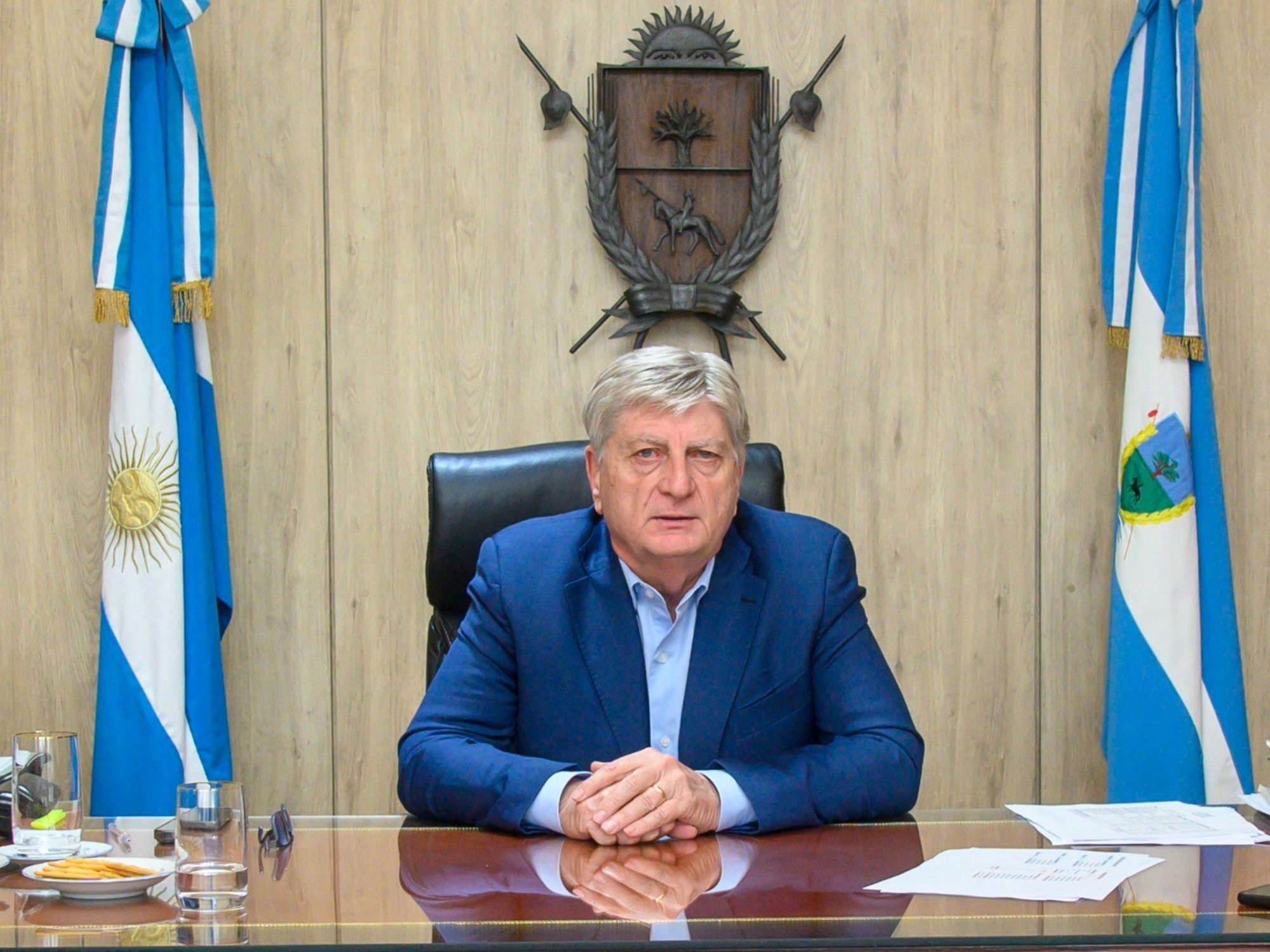 “No pretendan que entre en una ‘paritaria’ política”